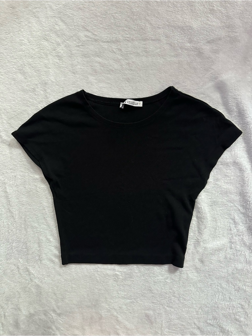 Zara Crop Top in Black Size Medium Cropped Basic T-Shirt